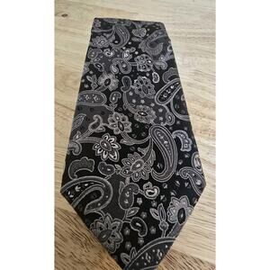 Geoffrey Beene Mens Tie Silk Necktie Black Silver Gray Paisley 58 Long 3.75 Wide